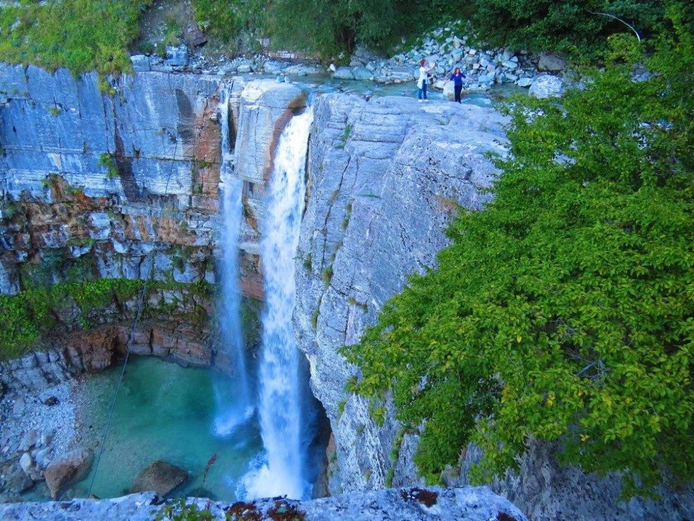 From Tbilisi: Kutaisi Canyons and Caves Full Day Tour | ®ExcursionMania