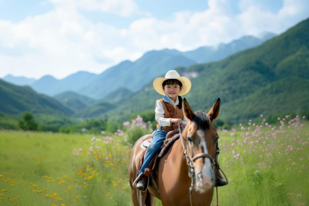 Kazbegi: Horse Riding Adventure from Rooms Hotel Kazbegi | ®ExcursionMania