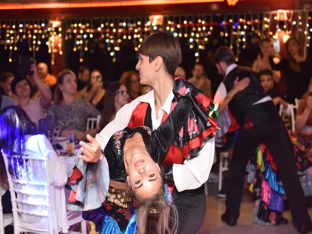 Bosphorus Night Cruise with Dinner & Live Performances | ®ExcursionMania