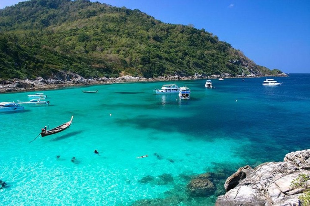 Full-Day Racha Yai Private Scuba Diving Course from Phuket | ®ExcursionMania