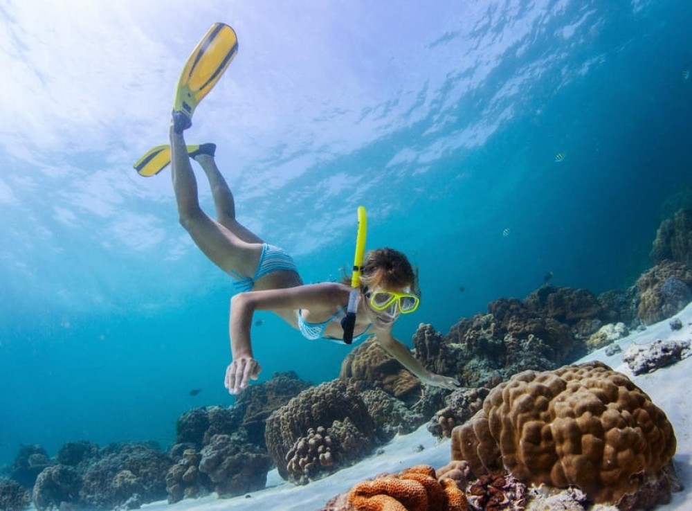 Sharm El Sheikh: Luxury boat Cruise with Snorkeling & Lunch | ®ExcursionMania