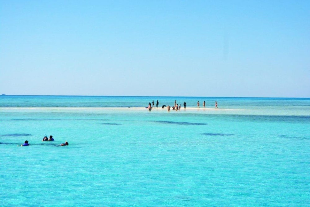 Sharm El Sheikh: Luxury boat Cruise with Snorkeling & Lunch | ®ExcursionMania