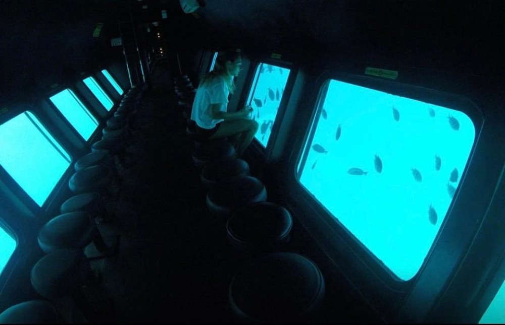 Sharm El-Sheikh: Seascope Submarine boat cruise with pickup | ®ExcursionMania
