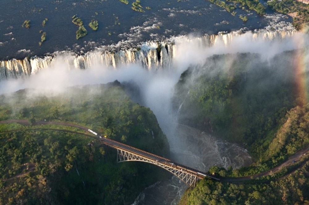 Victoria Falls and Zimbabwe: Scenic day Tour & Sunset Cruise | ®ExcursionMania