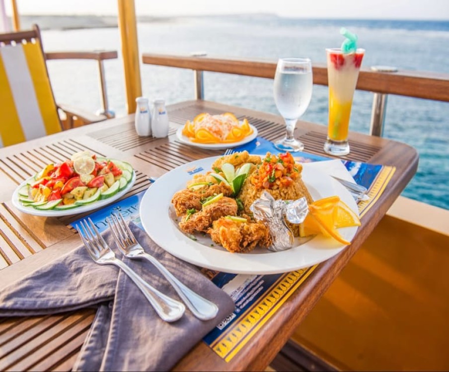 Marsa Alam: Nefertari Cruise with Snorkeling & Lunch/dinner | ®ExcursionMania
