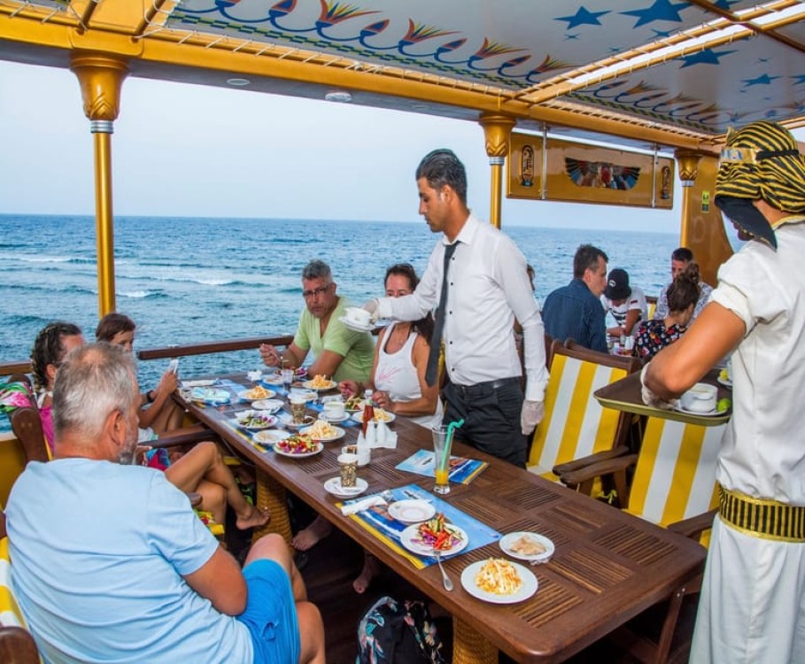 Marsa Alam: Nefertari Cruise with Snorkeling & Lunch/dinner | ®ExcursionMania
