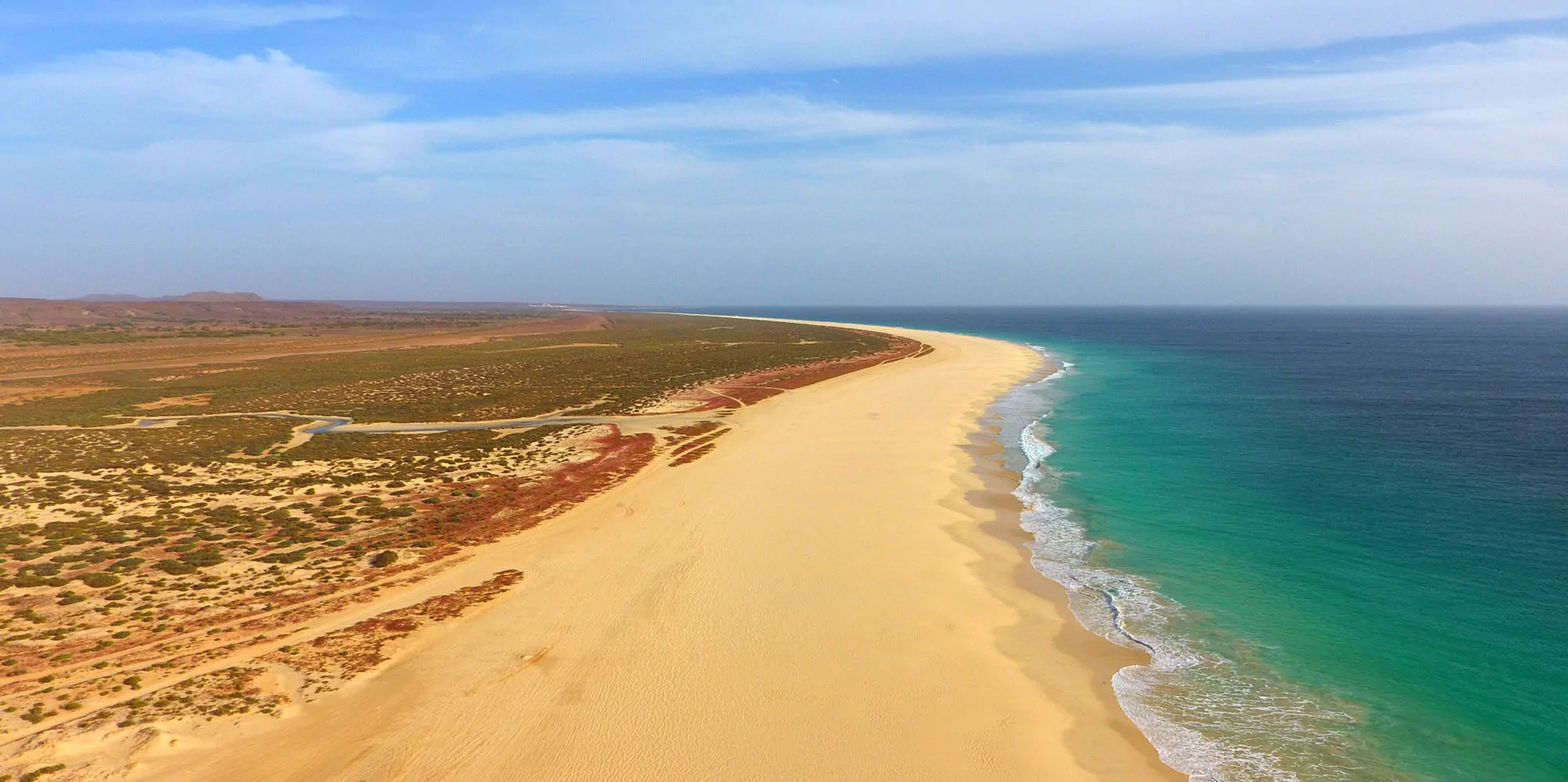 Boavista: Santa Monica beach, Varandinha cave, Sand dunes | ®ExcursionMania