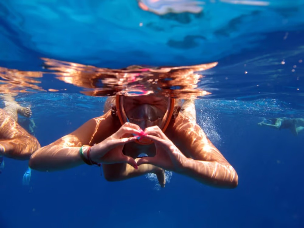 Hurghada: Platinum Orange Bay Snorkeling Cruise with Lunch | ®ExcursionMania