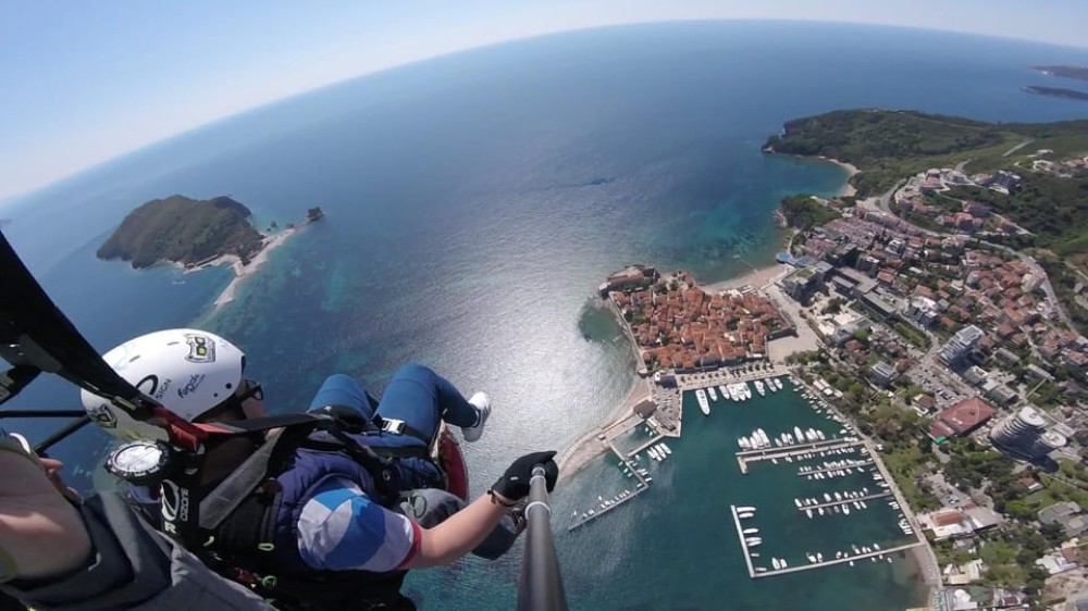 Paragliding Montenegro: Air Excursion Over Budva Old Town | ®ExcursionMania