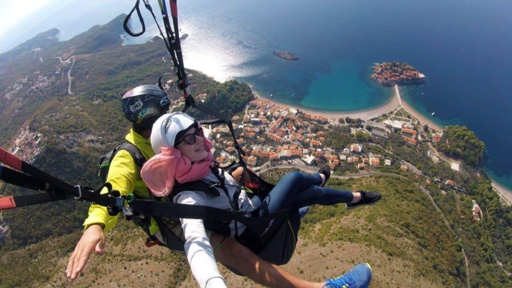 Paragliding Montenegro: Sveti Stefan Air Excursion | ®ExcursionMania