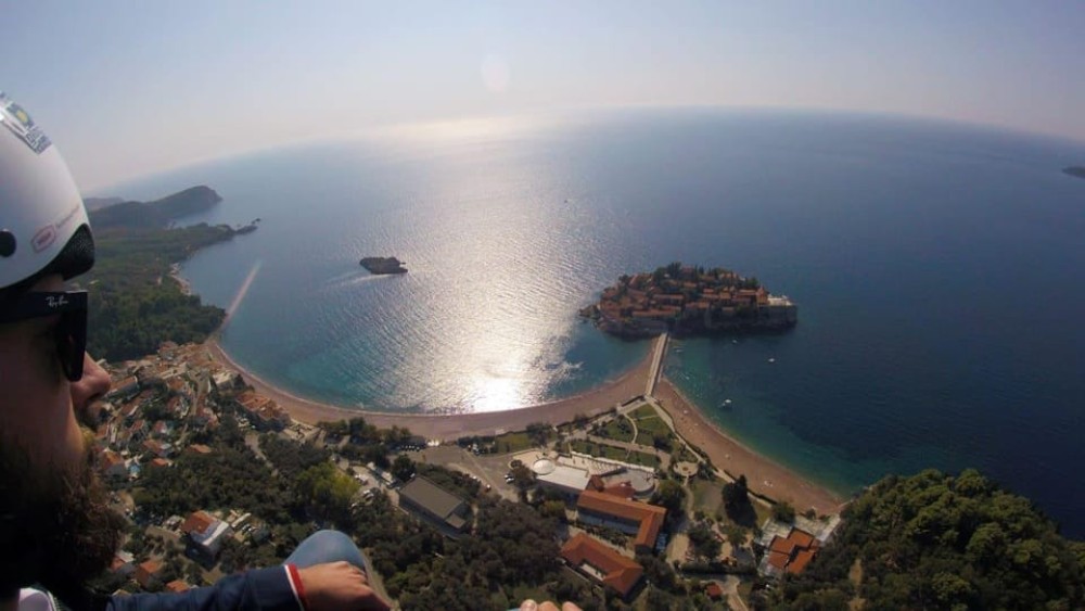 Paragliding Montenegro: Sveti Stefan Air Excursion | ®ExcursionMania