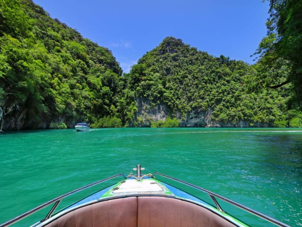 Phuket: James Bond Island Speedboat Tour with Canoeing | ®ExcursionMania
