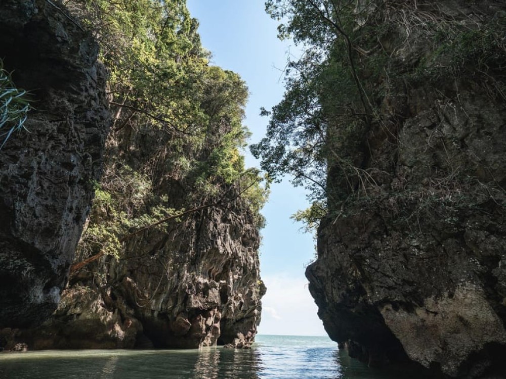 Phuket: James Bond Island Speedboat Tour with Canoeing | ®ExcursionMania