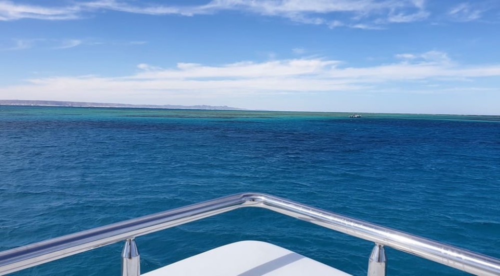 Sharm el-Sheikh: Ras Mohammed Elite VIP Cruise and BBQ Lunch | ®ExcursionMania