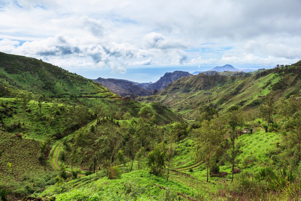 Private tour: Explore Santiago Island | ®ExcursionMania