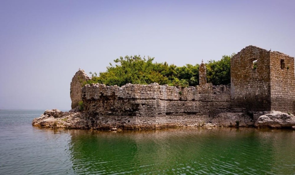 Explore Skadar Lake: SUP & Kayak Rentals in Montenegro | ®ExcursionMania