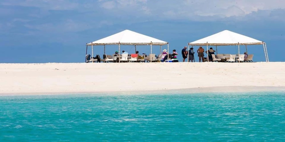 Zanzibar: Prison Island and Nakupenda Boat Trip with Lunch | ®ExcursionMania