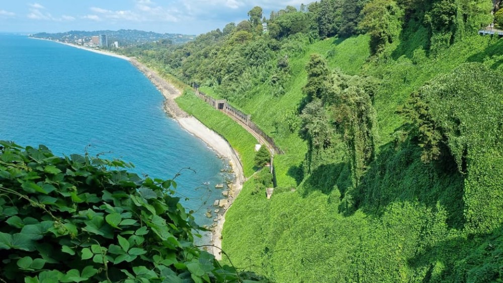 Batumi: Botanical Garden Petra Fortress and Miniatures Park | ®ExcursionMania