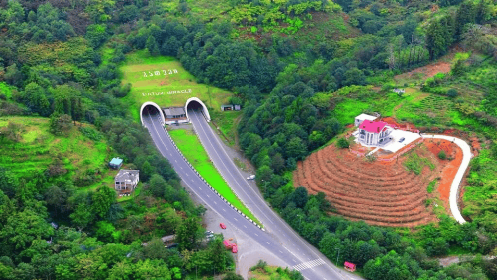 Batumi: Botanical Garden Petra Fortress and Miniatures Park | ®ExcursionMania