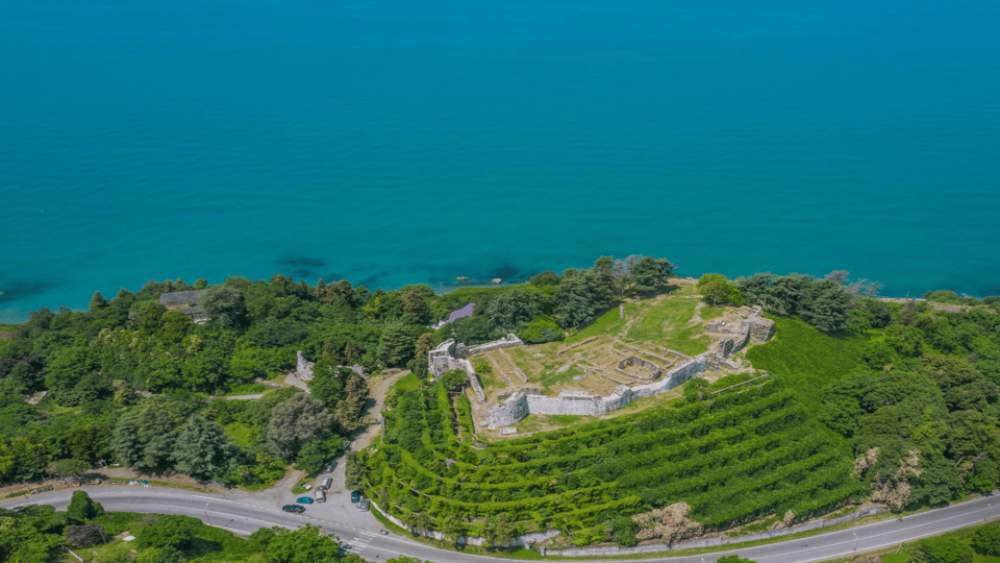 Batumi: Botanical Garden Petra Fortress and Miniatures Park | ®ExcursionMania