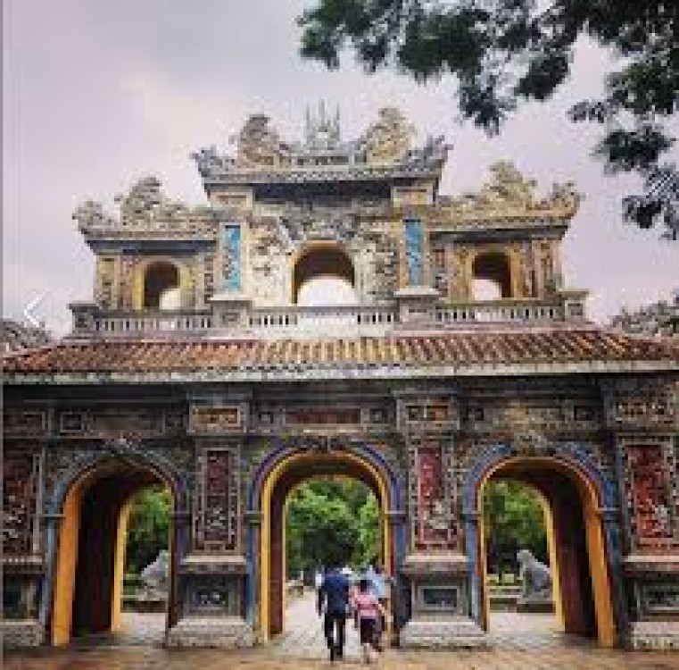 Hue trip to Hai Van Pass, Citadel, Tomb from Danang/Hoian | ®ExcursionMania