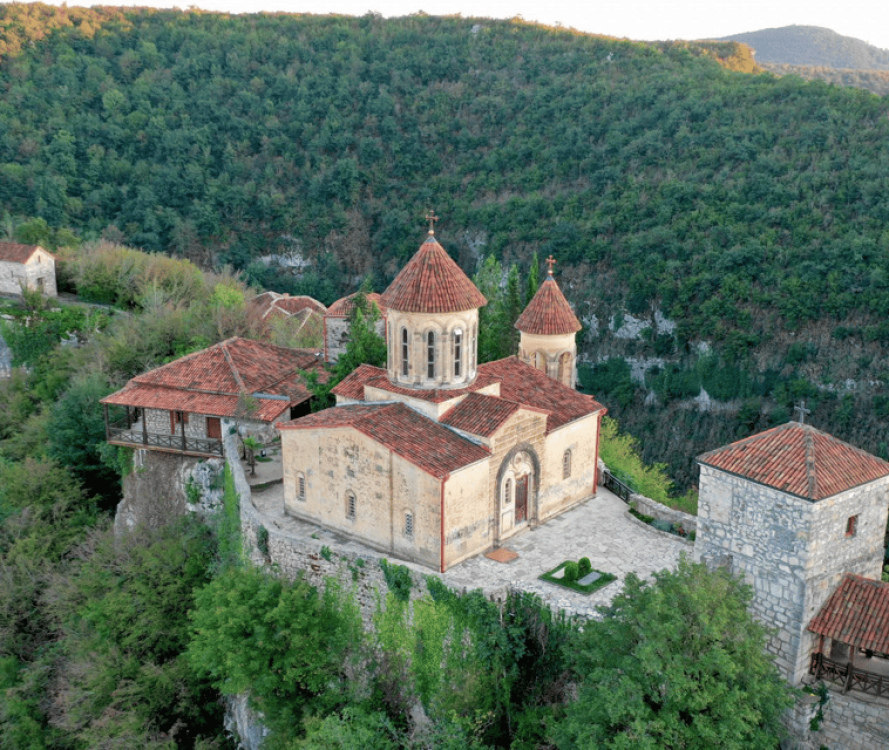 Kutaisi Monasteries: Bagrati, Gelati, Motsameta from Batumi | ®ExcursionMania