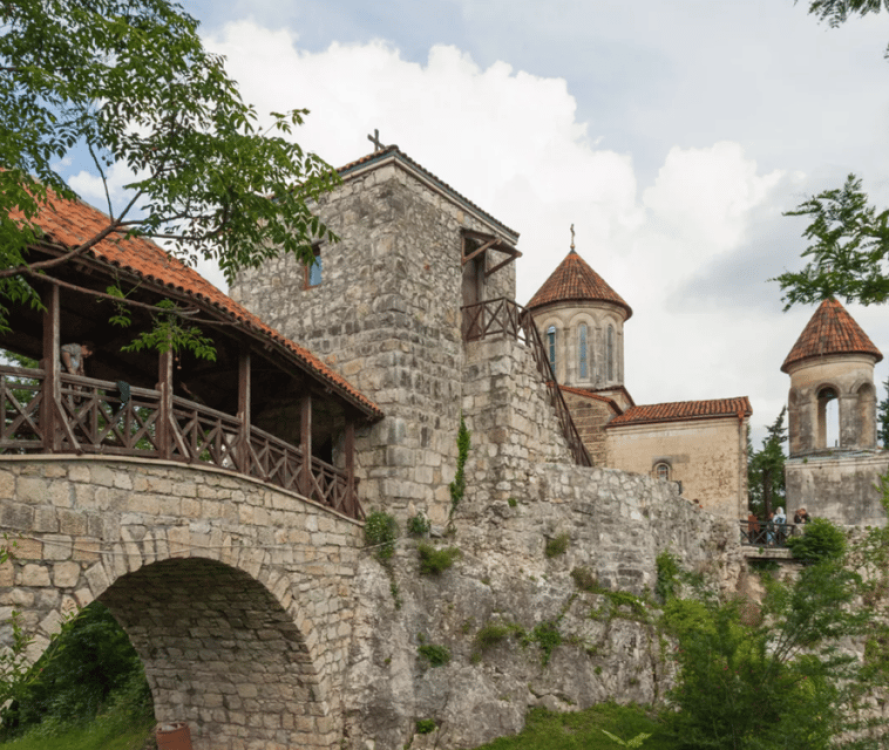 Kutaisi Monasteries: Bagrati, Gelati, Motsameta from Batumi | ®ExcursionMania