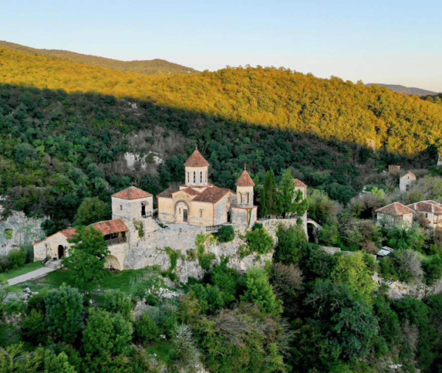 Kutaisi Monasteries: Bagrati, Gelati, Motsameta from Batumi | ®ExcursionMania