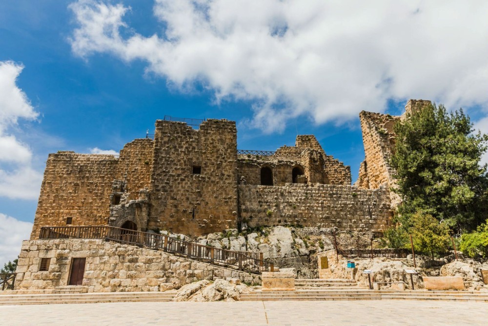 From Amman:Private Jerash, Ajloun Castle, and Umm Qais Tour | ®ExcursionMania