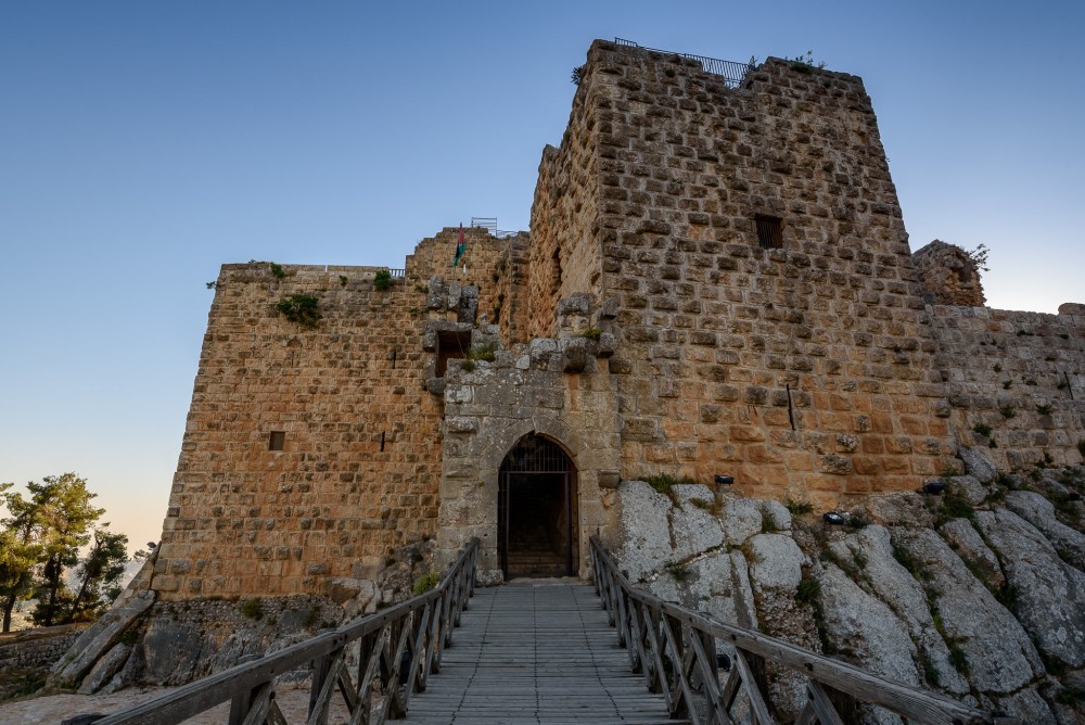 From Amman:Private Jerash, Ajloun Castle, and Umm Qais Tour | ®ExcursionMania