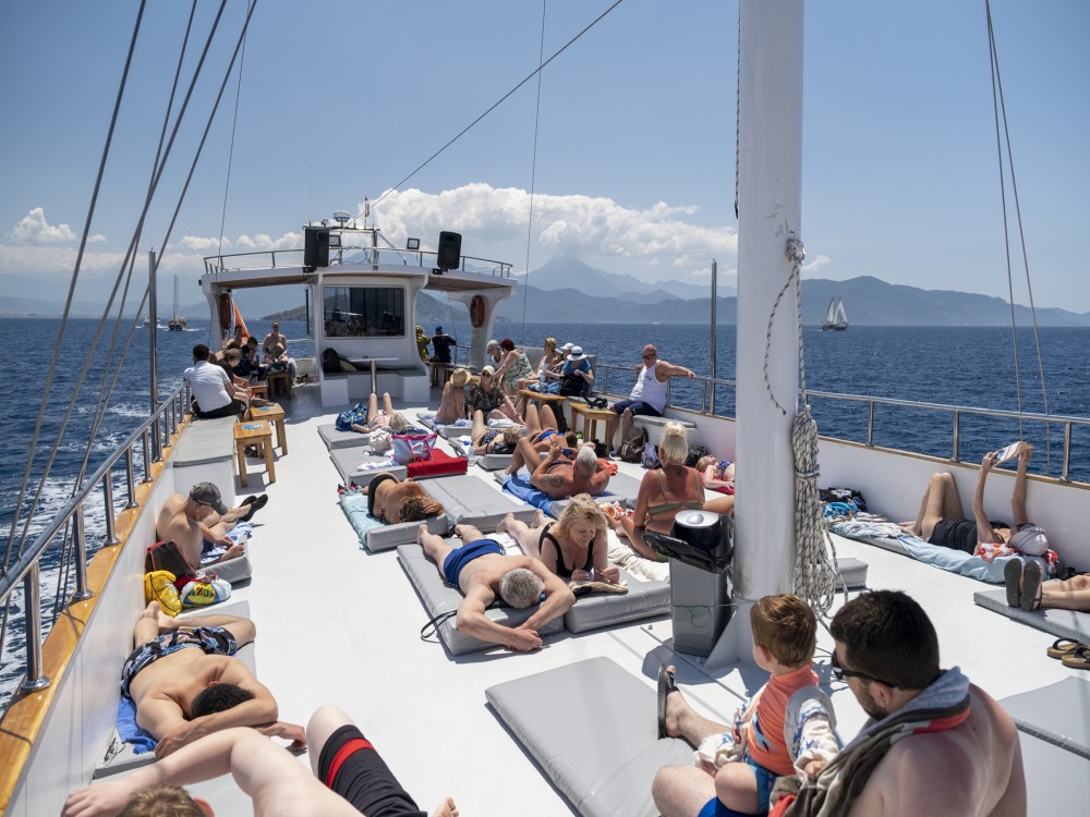 From Fethiye: 12 Islands Boat Trip w/Hotel transfer and Lunch | ®ExcursionMania