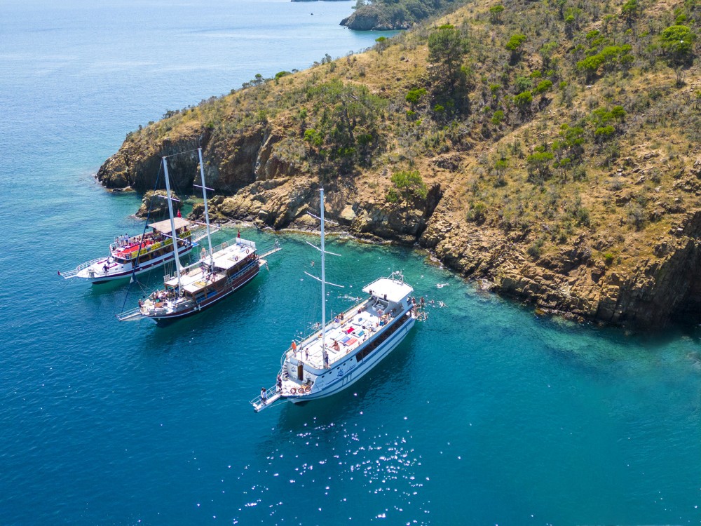 From Fethiye: 12 Islands Boat Trip w/Hotel transfer and Lunch | ®ExcursionMania