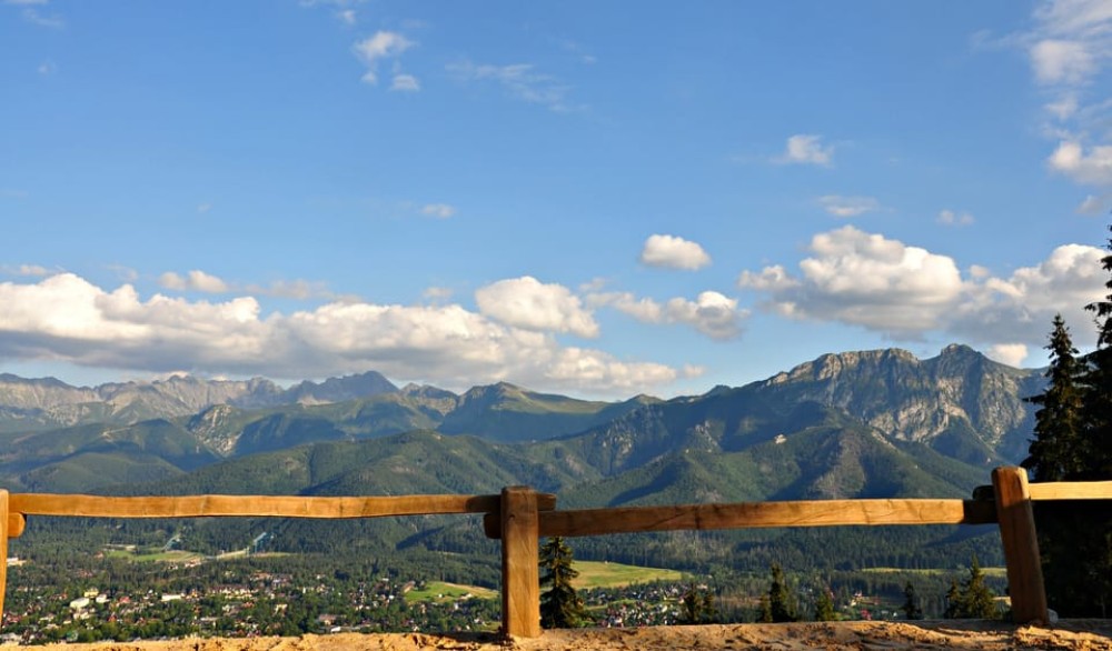 Krakow: Zakopane Tour with Thermal Pools and Hotel Pickup | ®ExcursionMania