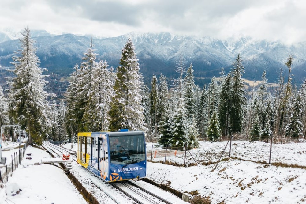 Krakow: Zakopane Tour with Thermal Pools and Hotel Pickup | ®ExcursionMania