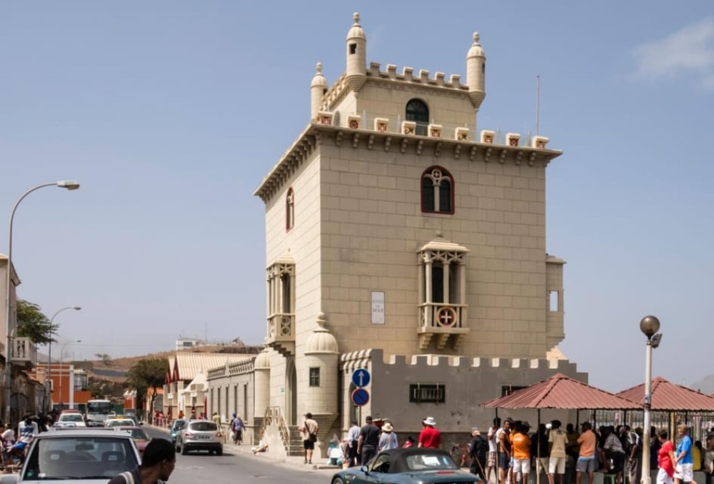 City tour Mindelo with music & cultural worshop | ®ExcursionMania