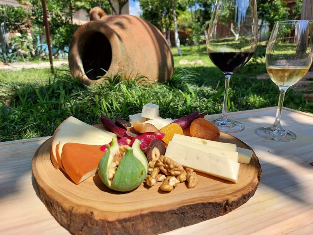 Kutaisi uncorked: Wine Tasting at a local Family Home | ®ExcursionMania
