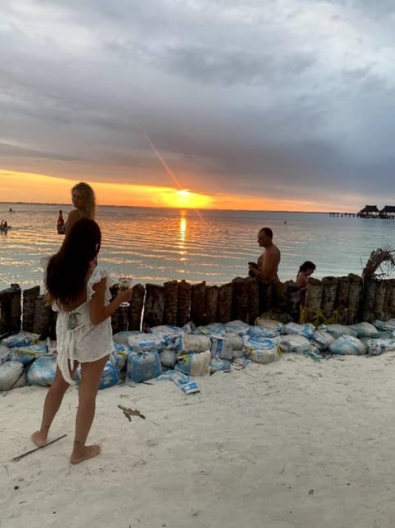 Nungwi Aqurium with sunset at kendwa Beach half day tour | ®ExcursionMania