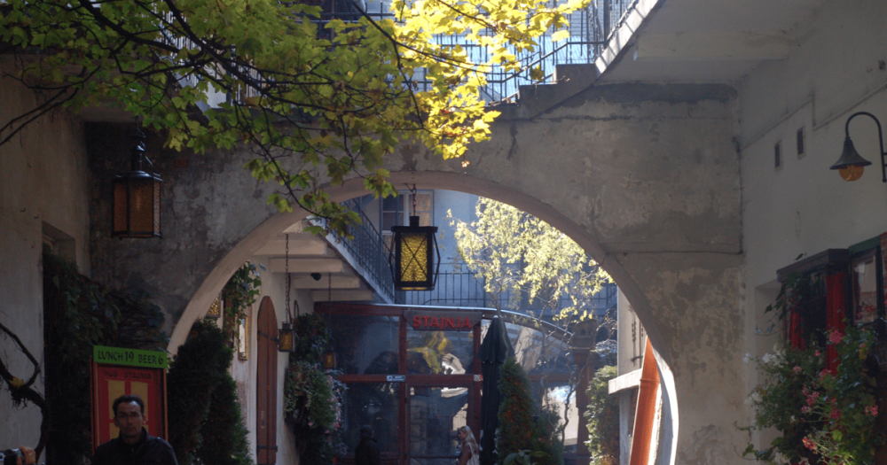 Krakow: Jewish Quarter and Schindlers Factory Guided Tour | ®ExcursionMania