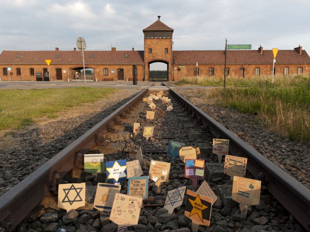 Krakow: Auschwitz-Birkenau Guided Tour with Hotel Transfer | ®ExcursionMania