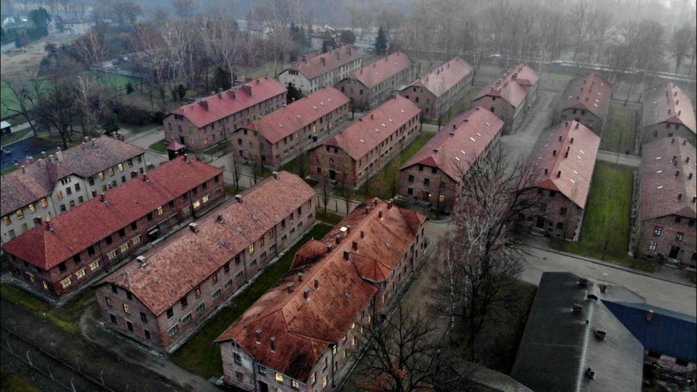 Krakow: Auschwitz-Birkenau Guided Tour with Hotel Transfer | ®ExcursionMania