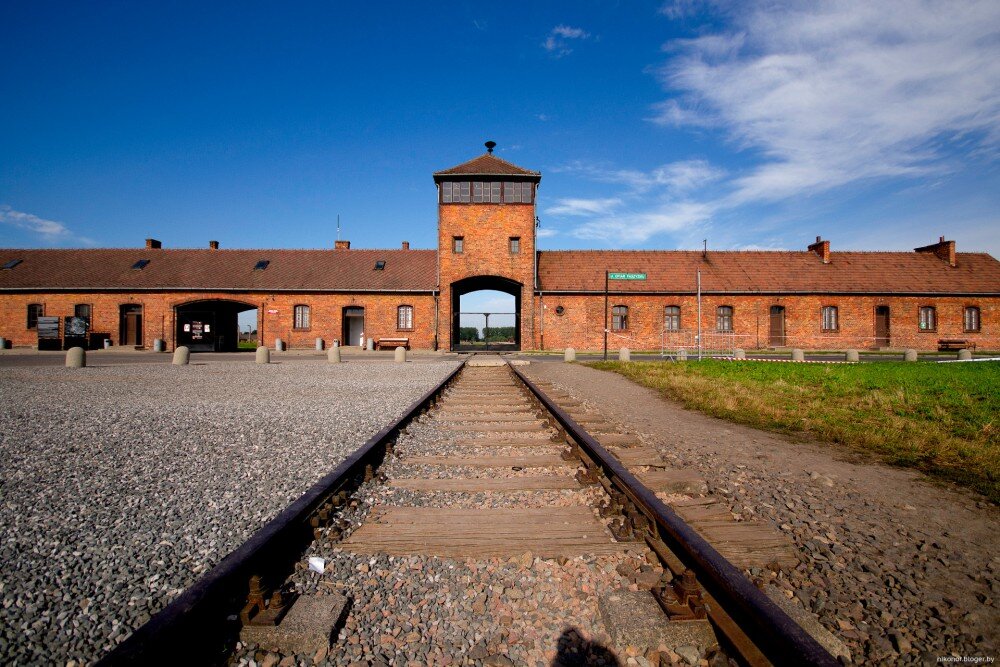 Krakow: Auschwitz-Birkenau Guided Tour with Hotel Transfer | ®ExcursionMania