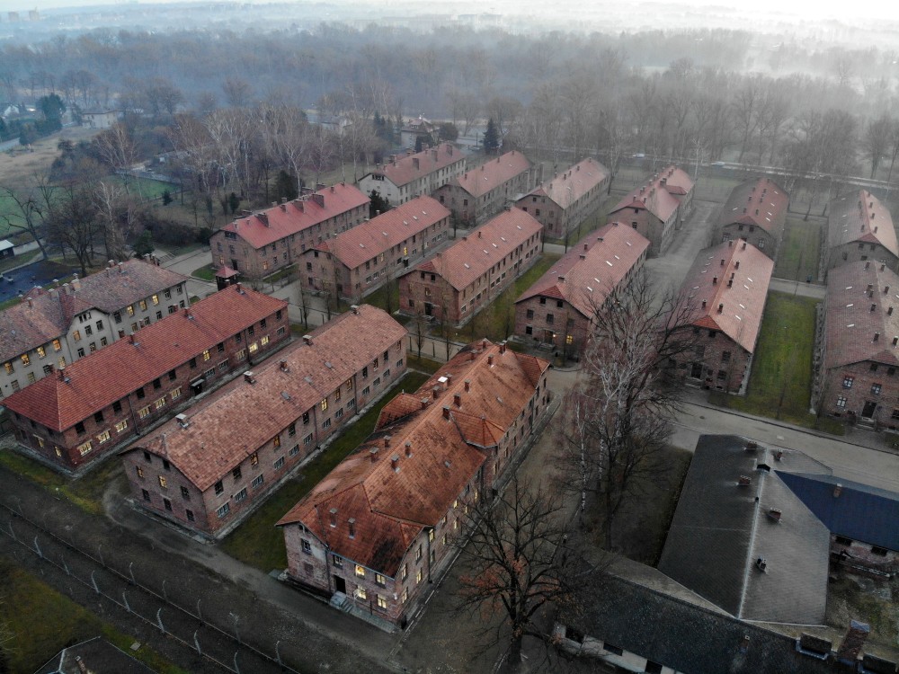 Krakow: Auschwitz-Birkenau Guided Tour with Hotel Transfer | ®ExcursionMania