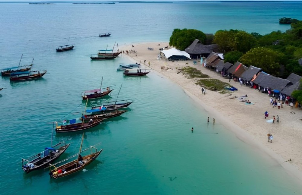 Zanzibar: Safari Blue Snorkeling with Lunch | ®ExcursionMania
