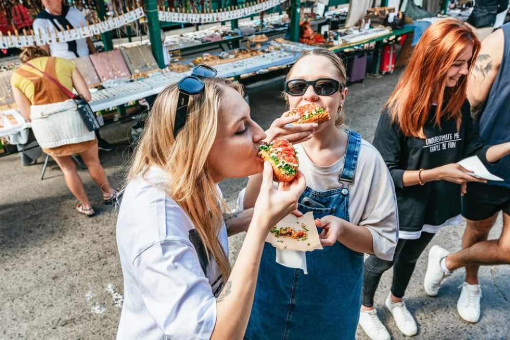 Krakow: Guided E-Scooter City Tour with Food Tastings | ®ExcursionMania