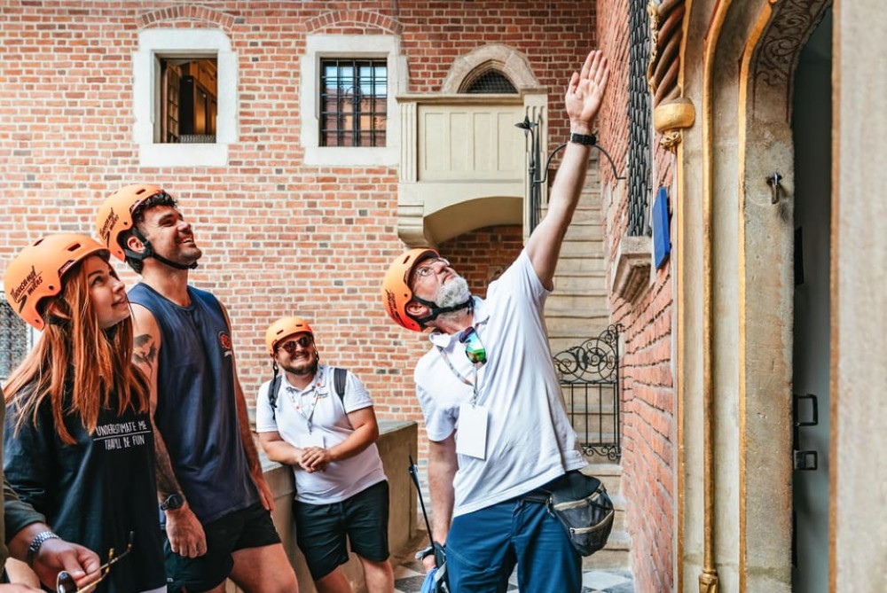 Krakow: Guided E-Scooter City Tour with Food Tastings | ®ExcursionMania