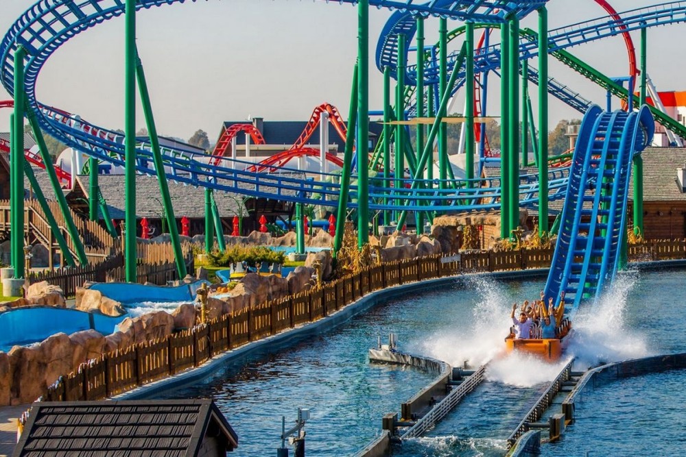 Krakow: Energylandia Theme Park Full-Day Access w/ Transfer | ®ExcursionMania