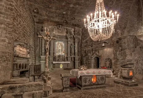 Kraków: Wieliczka Salt Mine Guided Tour with Hotel Pickup | ®ExcursionMania