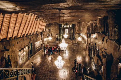 Kraków: Wieliczka Salt Mine Guided Tour with Hotel Pickup | ®ExcursionMania
