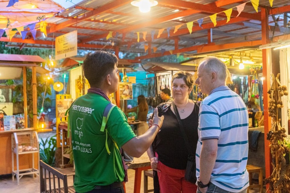 Siem Reap: Evening Food Tour with 10 Local Tastings | ®ExcursionMania