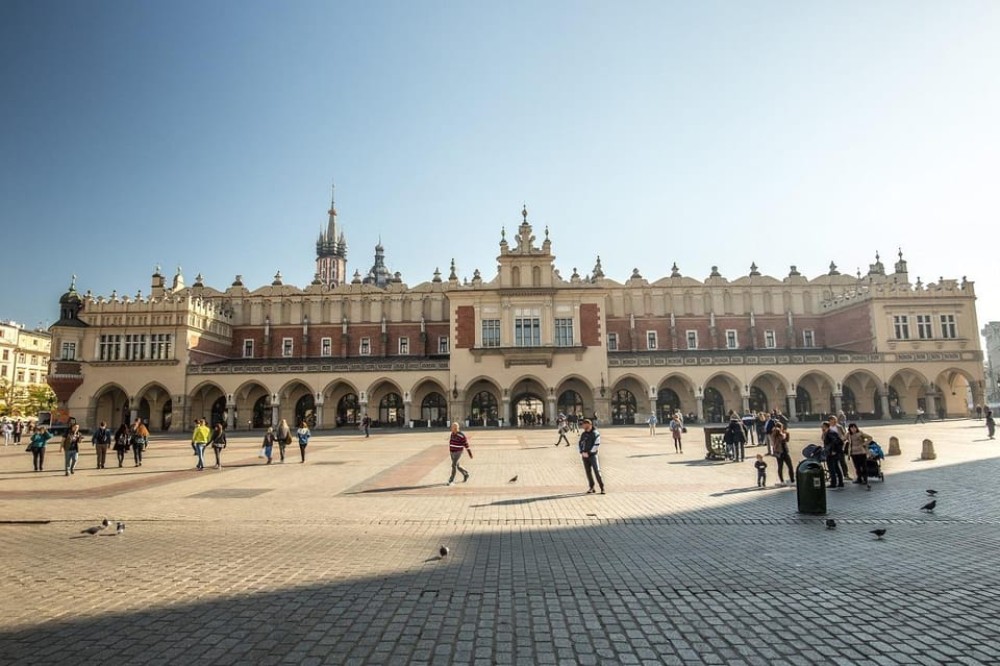Krakow St Marys Church and Rynek Underground Museum Tour | ®ExcursionMania